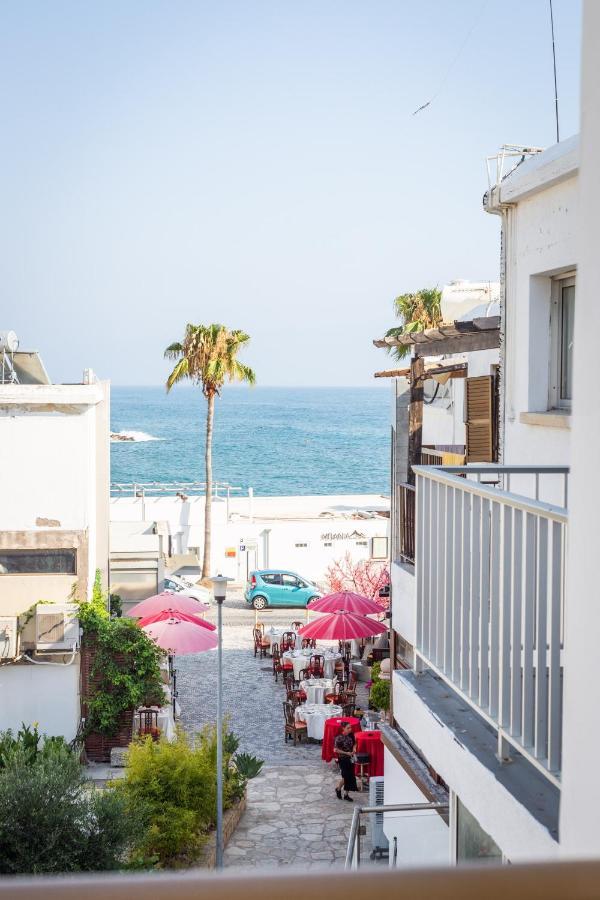 Light House - Seafront Cosy Studio With Library Paphos ภายนอก รูปภาพ